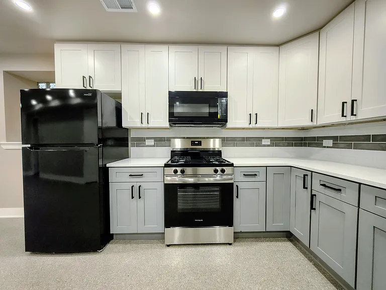 6343 S Elizabeth St #BF — Photo 5