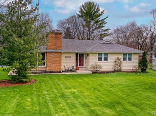 28W631 Townline Rd, Warrenville, IL 60555