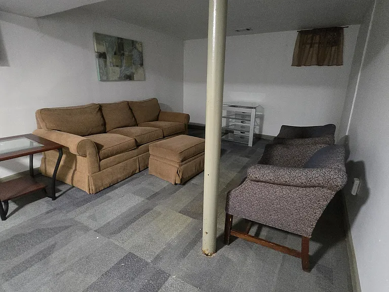18676 Shiawassee Dr #2 — Photo 8