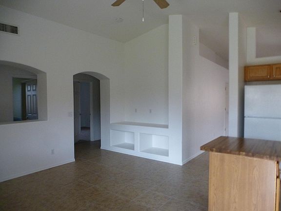 5th image of 9553 N Lenihan Ct