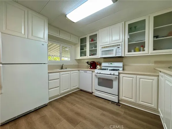 31130 S General Kearny Rd Spc 145, Temecula, CA 92591