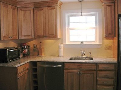 3rd image of 261 Greenwood Ave
