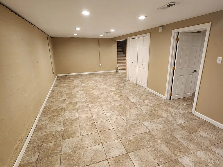 506 N Fern Ave — Photo 12