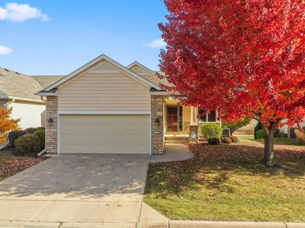 2003 Lake Dr, Northfield, MN 55057