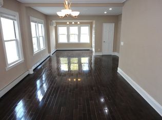 7149 Nansen St, Forest Hills, NY 11375