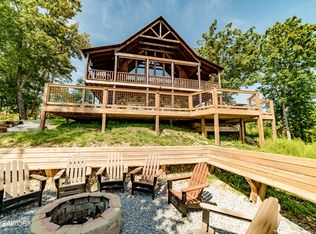 3339 Lonesome Pine Way, Sevierville, TN 37862
