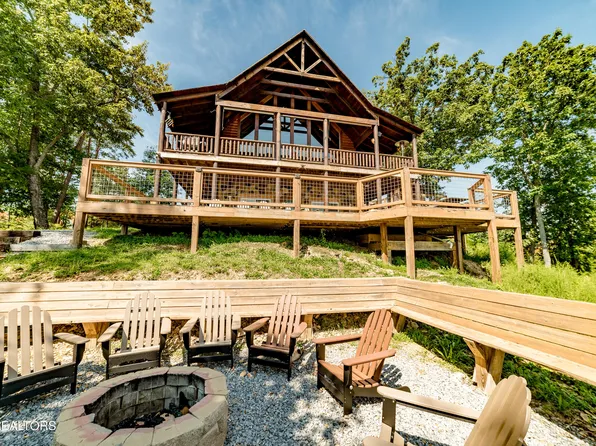3339 Lonesome Pine Way, Sevierville, TN 37862