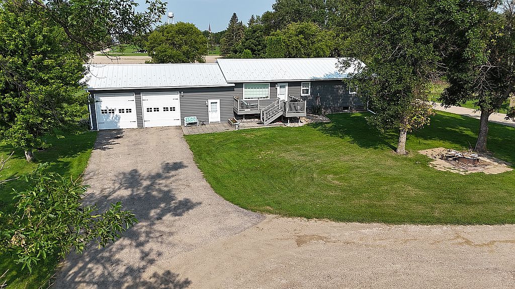 811 5th St, Litchville, ND 58461 Zillow
