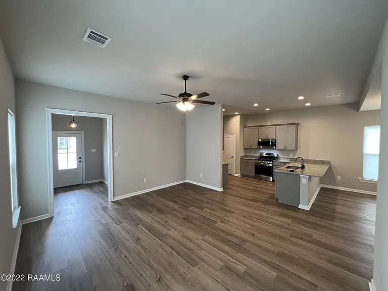 307 Grassy Meadows Ln — Photo 6