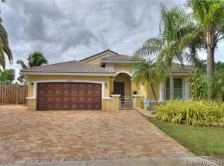 2474 NW 193rd Ave, Pembroke Pines, FL 33029