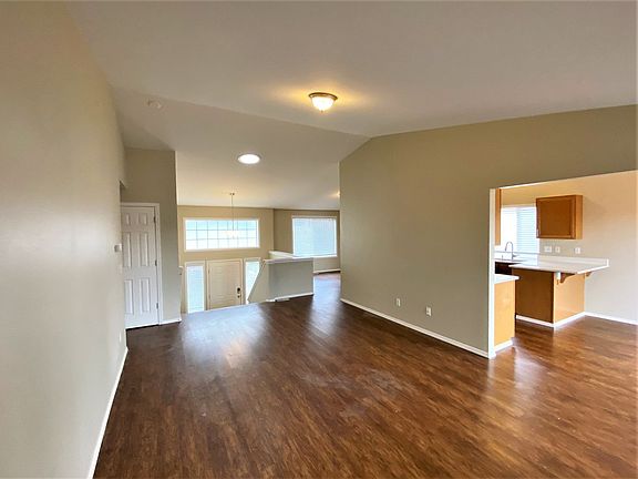 4th image of 8010 202nd Street Ct E