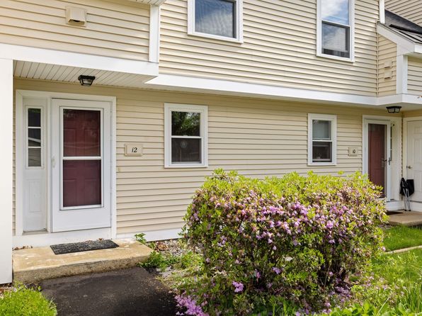 12 Bluffs Drive, Concord, NH 03303