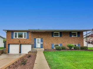 1061 E Sayles Dr, Palatine, IL 60074