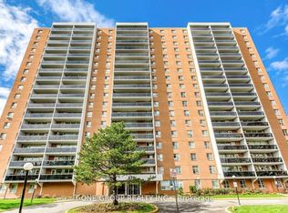 270 Palmdale Dr #610, Toronto, ON M1T 3N8