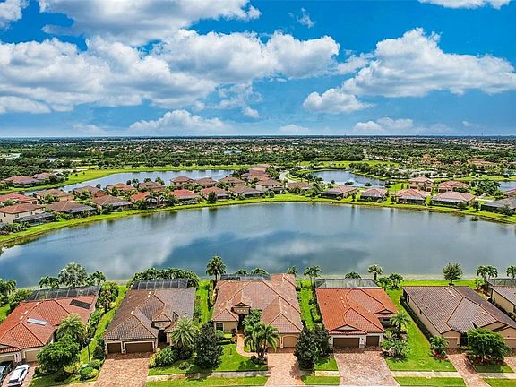3rd image of 20310 Granlago Dr