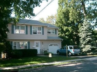 30 Floyd Rd, Verona, NJ 07044