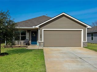 2145 Heritage Meadow Ln, Bryan, TX 77803