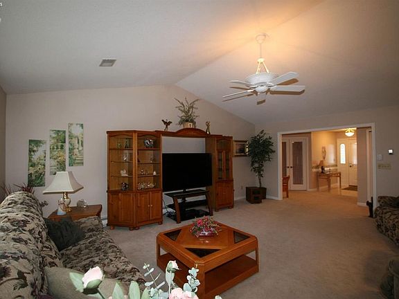 4th image of 5101 W Waterberry Dr