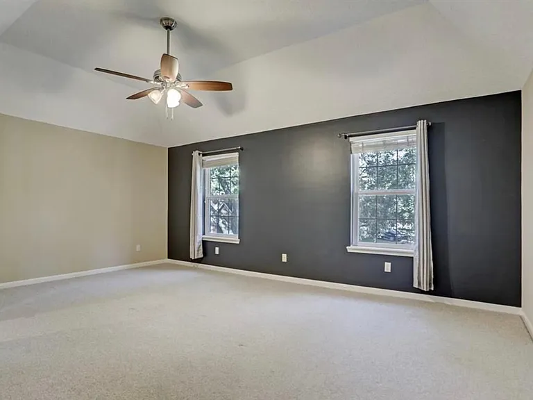 23247 Diamond Knoll Ct — Photo 17