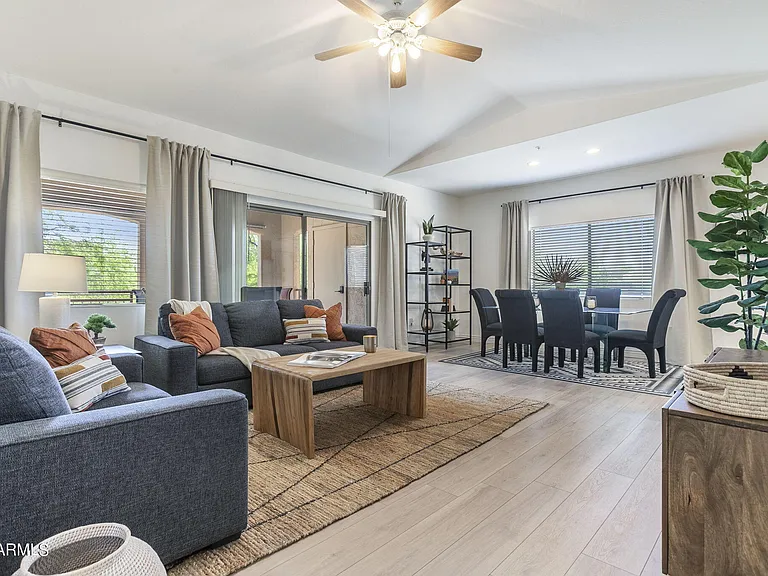 16801 N 94th St #2015 — Photo 32