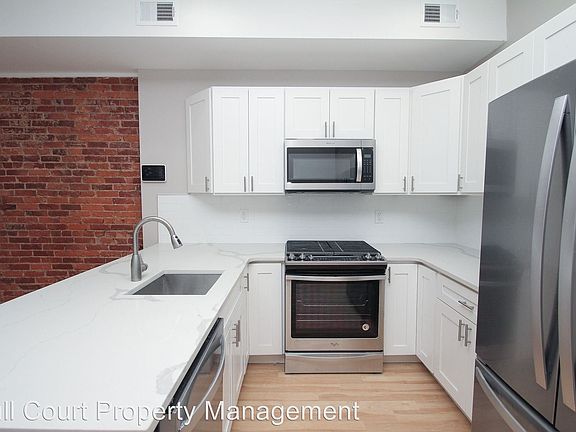 4th image of 2826 W Master St #8492634