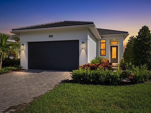 2nd image of 4853 Saint Armands Way