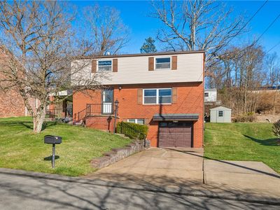 613 Harborview Dr, Pittsburgh, PA, 15239