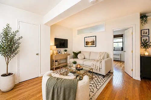 350 E 30th St #3W Photo 1