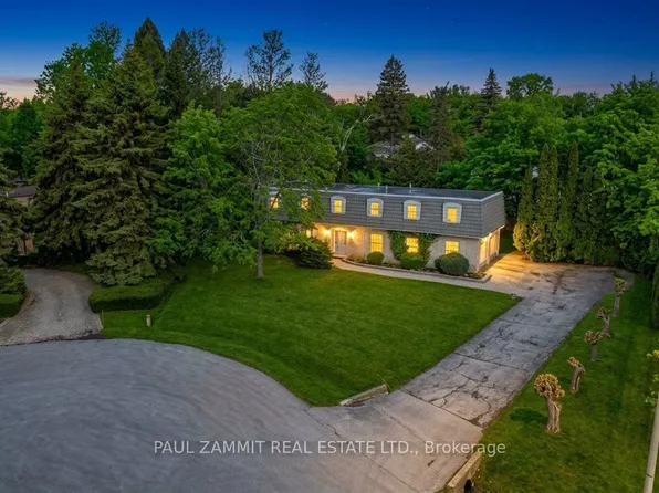 8 Lafayette Pl, Markham, ON L3T 1G5