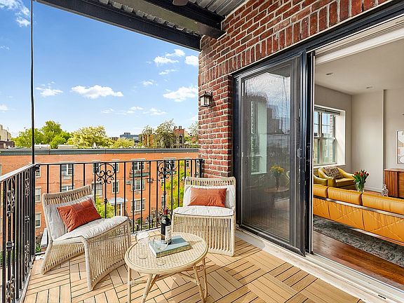 3rd image of 171 Lexington Ave #4