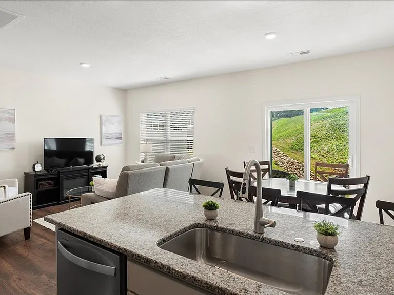 3416 Tyee Crossing Way #3416 — Photo 7