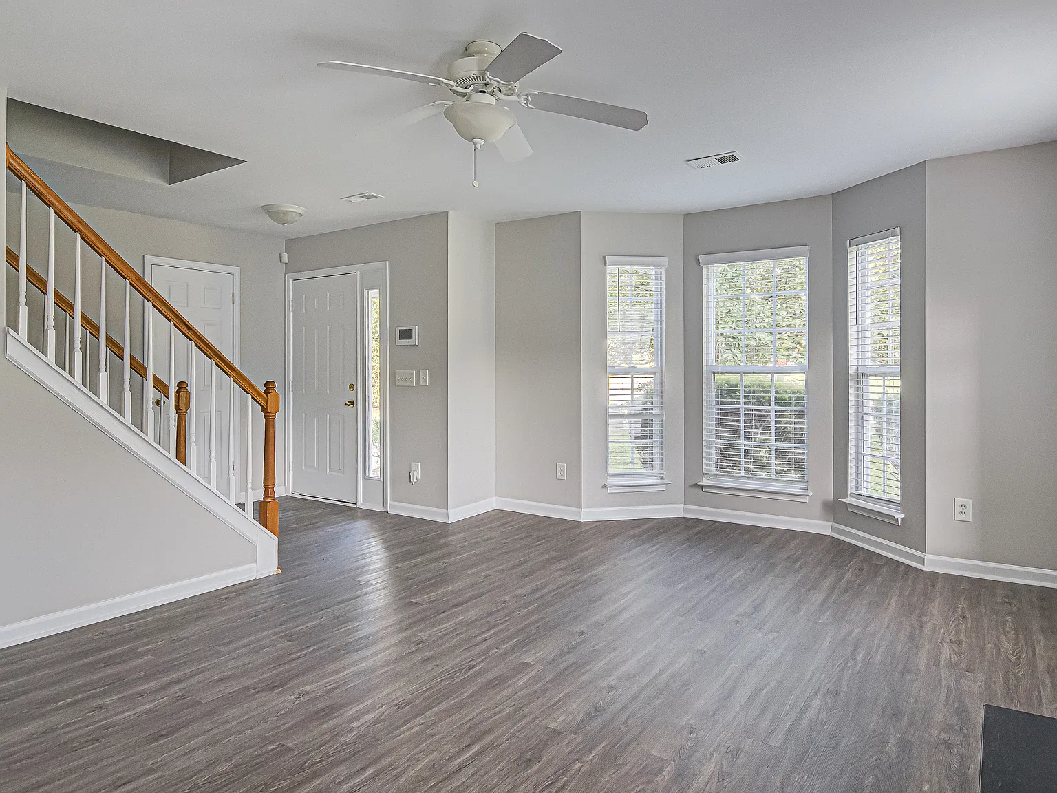 3 bed, 2.5 bath, 1578 sqft, $1,950 — Photo 3