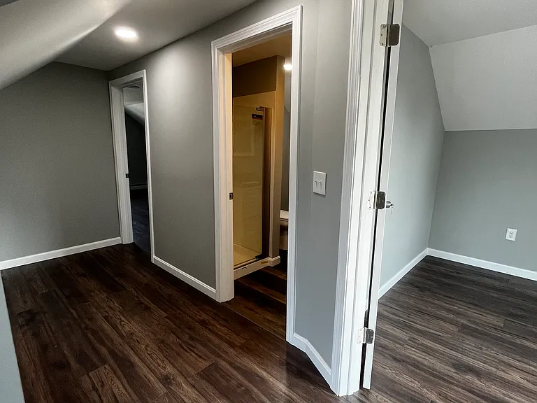 136 2nd St #2 — Photo 9