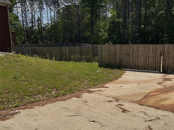 4th image of 1128 Charleston Rdg