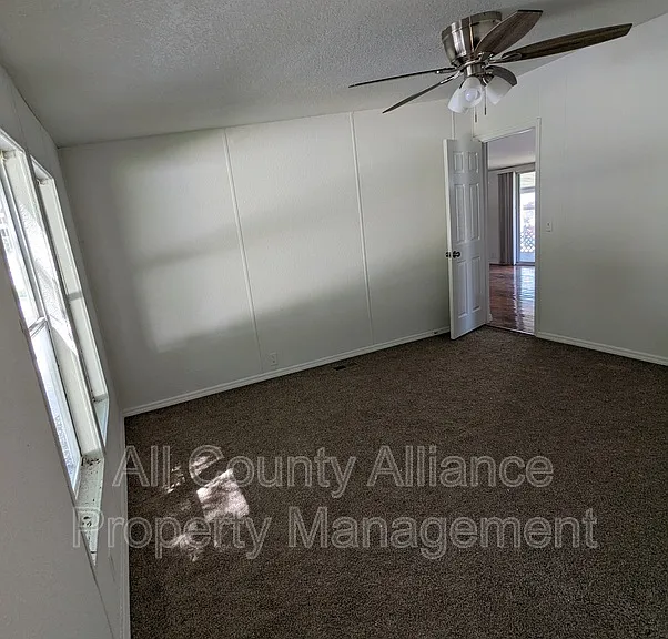34335 Lodge Dr — Photo 11