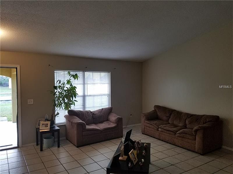 2nd image of 1643 Courtland Blvd