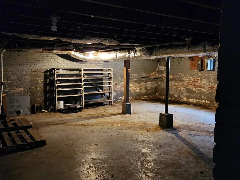 305 Allen Ave — Photo 13