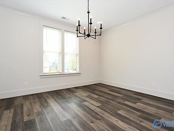 5th image of 3005 Spencer Way
