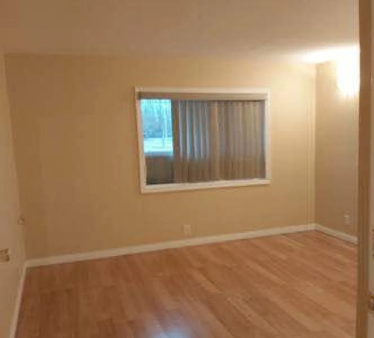 3 bed, 1300 sqft, $2,350 — Photo 2