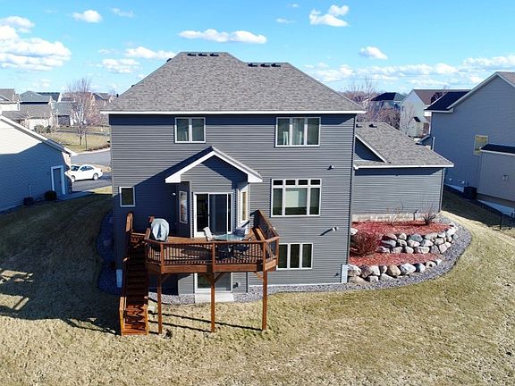 2nd image of 10621 Toledo Dr N