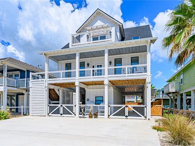1227 S Magnolia St, Rockport, TX, 78382