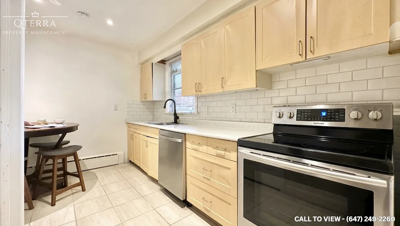 4 bed, 1000 sqft, $3,095 — Photo 2