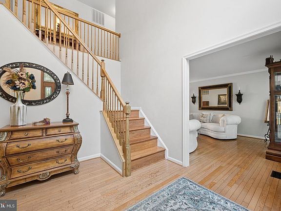 5th image of 3403 Tudor Dr