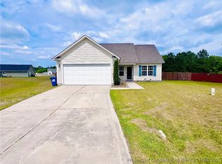 285 Pebble Ln, Raeford, NC 28376