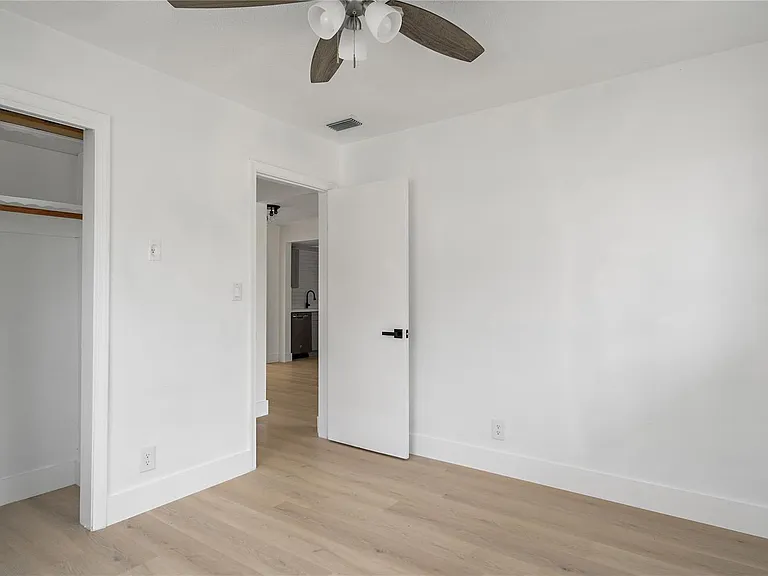 4510 NW 49th Dr — Photo 27