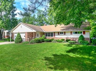 1984 Marshfield Rd, Mayfield Heights, OH 44124
