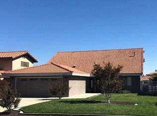 13675 White Sail Rd, Victorville, CA 92395