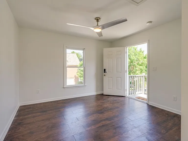 619 Cheltenham Ave — Photo 14