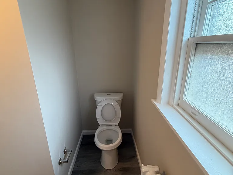 1210 Lorain Ave — Photo 39
