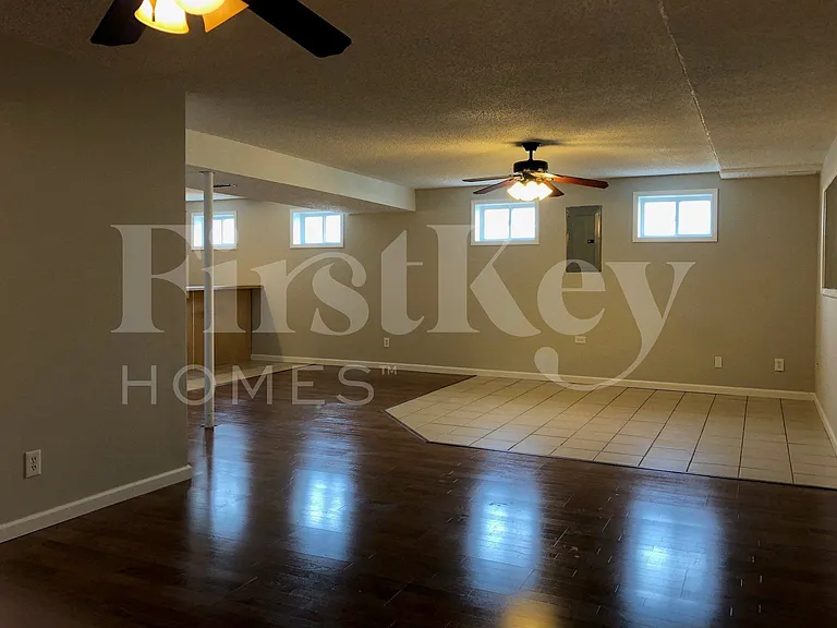 1503 Jordan Lee Ct — Photo 31